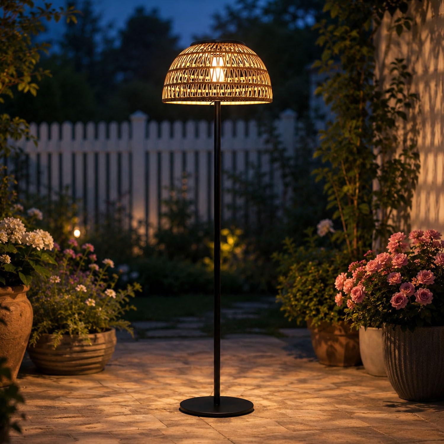 Beige Solar Outdoor Floor Lamp - огляд і ціна Solar Lamp
